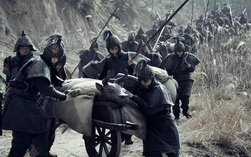 古代战场最前面的士兵死亡率极高, 可一般都将新兵放在第一排