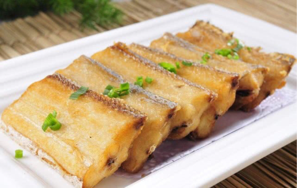 炸带鱼时,用上这两个诀窍,带鱼又酥又脆,而且还不腥