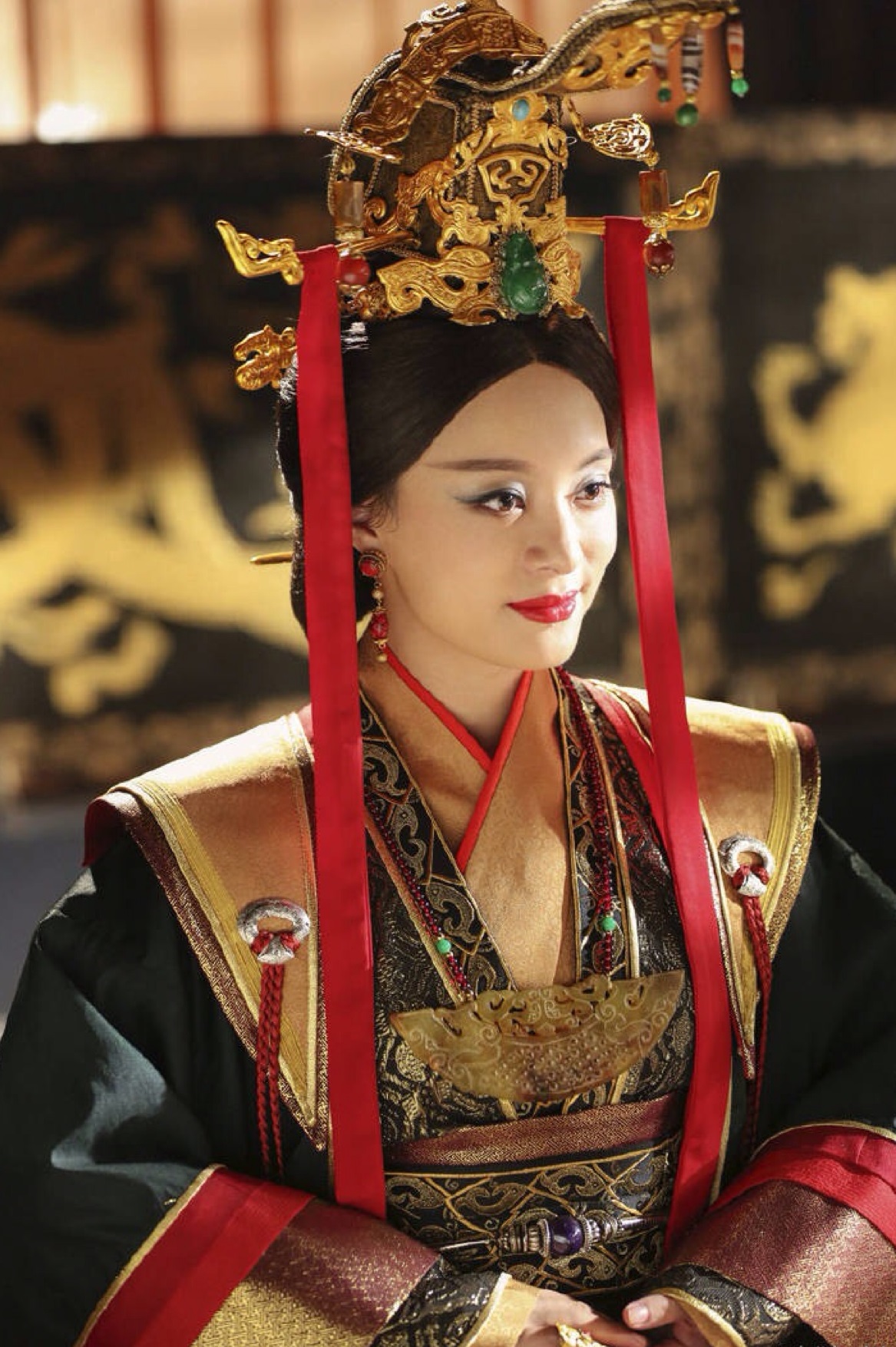 吴秀波参演电影撤档后,吴谨言,孙俪的宫廷剧也被官方点名批评!