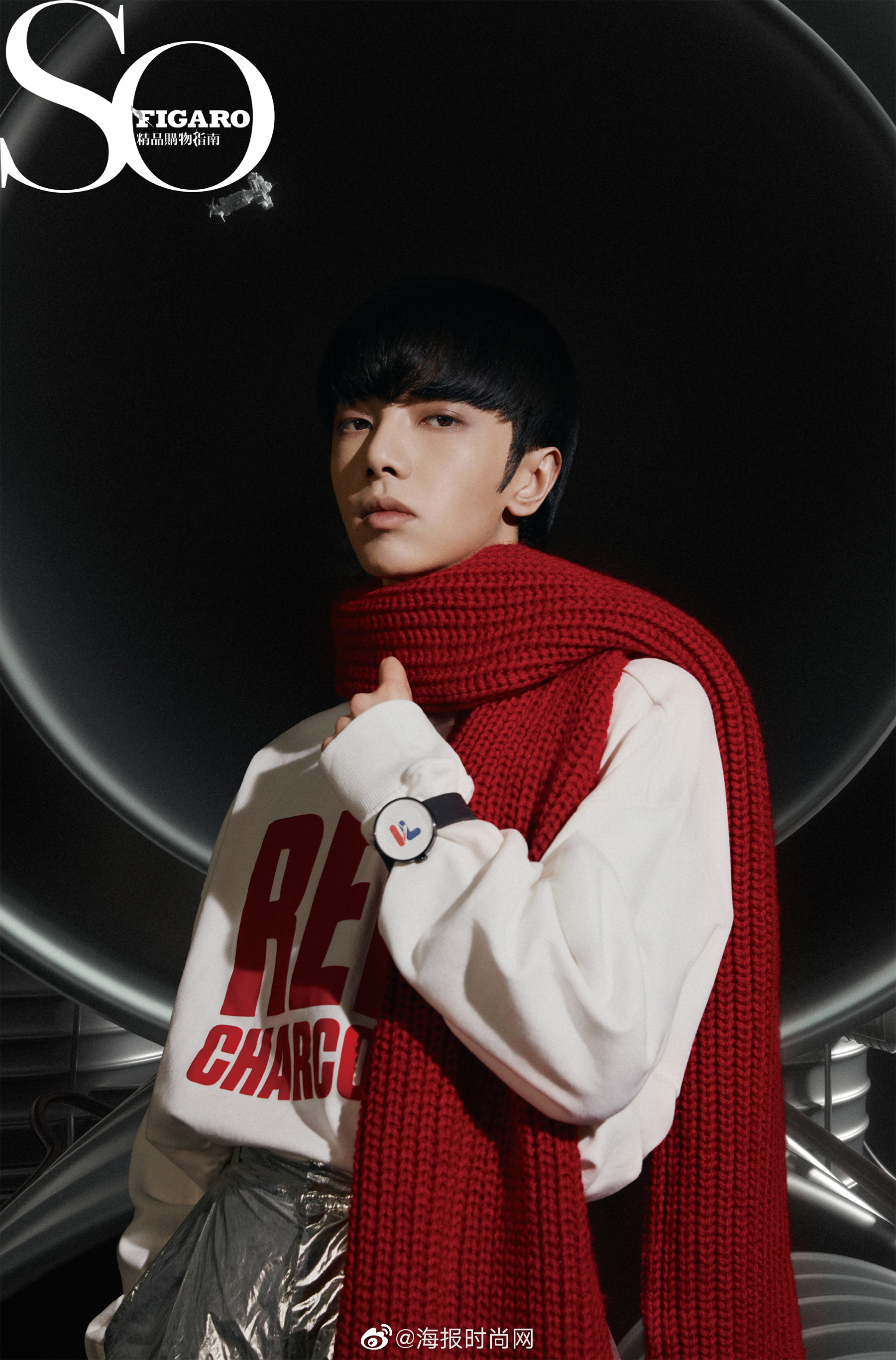 "火星大魔王"@华晨宇yu sofigaro10月封面大片出炉!红海滚烫