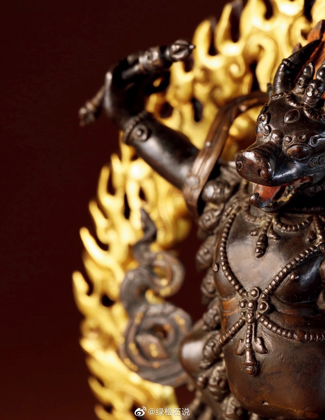 17世纪 阎魔红铜、铜鎏金 扎什伦布寺风格此尊阎魔天主尊部分以红|扎什伦布寺|莲座|红铜_新浪新闻