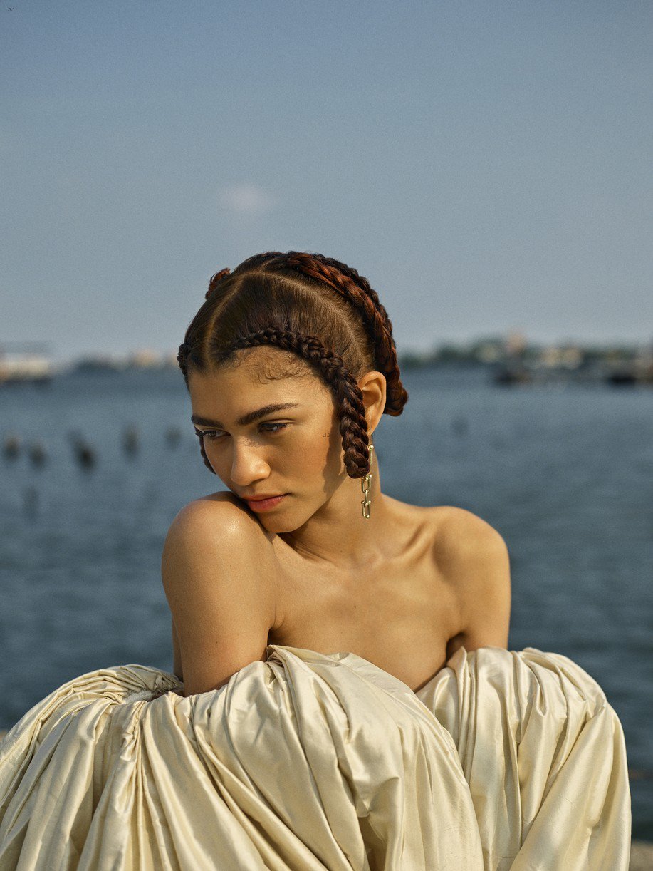 有创意的艺术感赞达亚garage杂志封面及写真发布