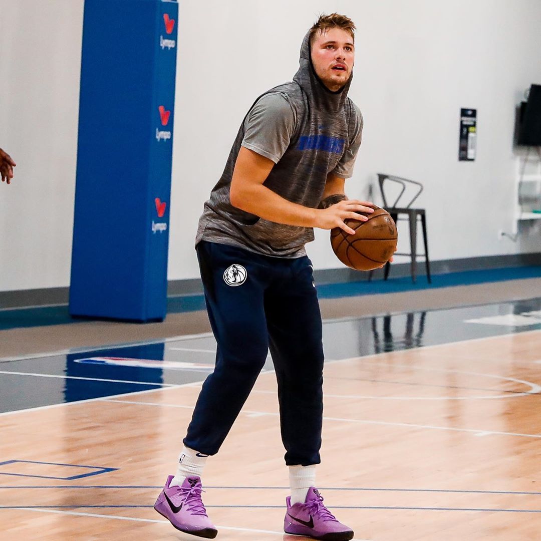 卢卡·东契奇训练照,紫色球鞋瞩目|卢卡|契奇|紫色_新浪新闻