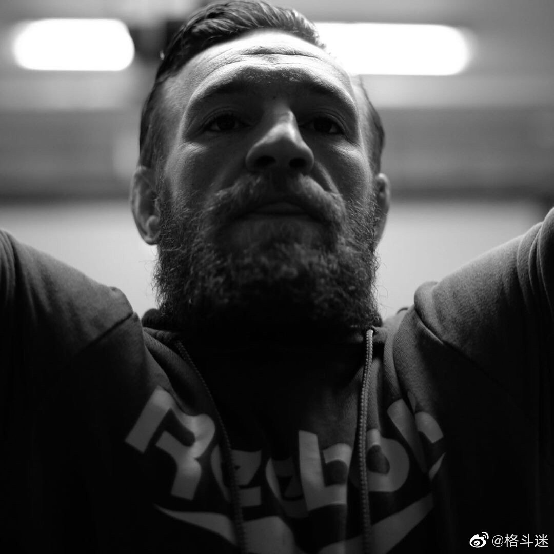 嘴炮:耶巴蒂!莱维贝贝!练大力就完事了!