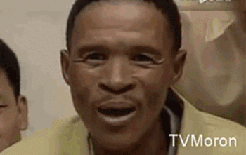 他是曾一夜红遍世界的喜剧演员，第一部电影片酬300元，59岁离世