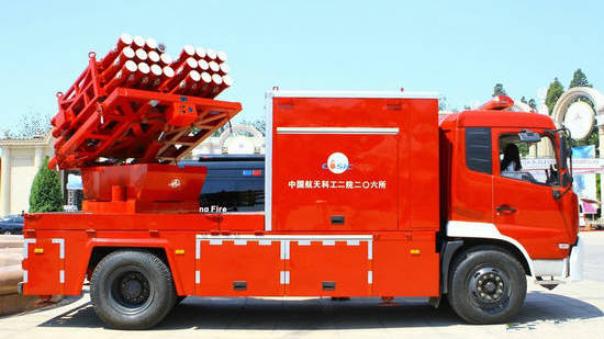 炮弹飞入100高层的窗户,进行室内灭火|无人机|灭火|消防_新浪新闻