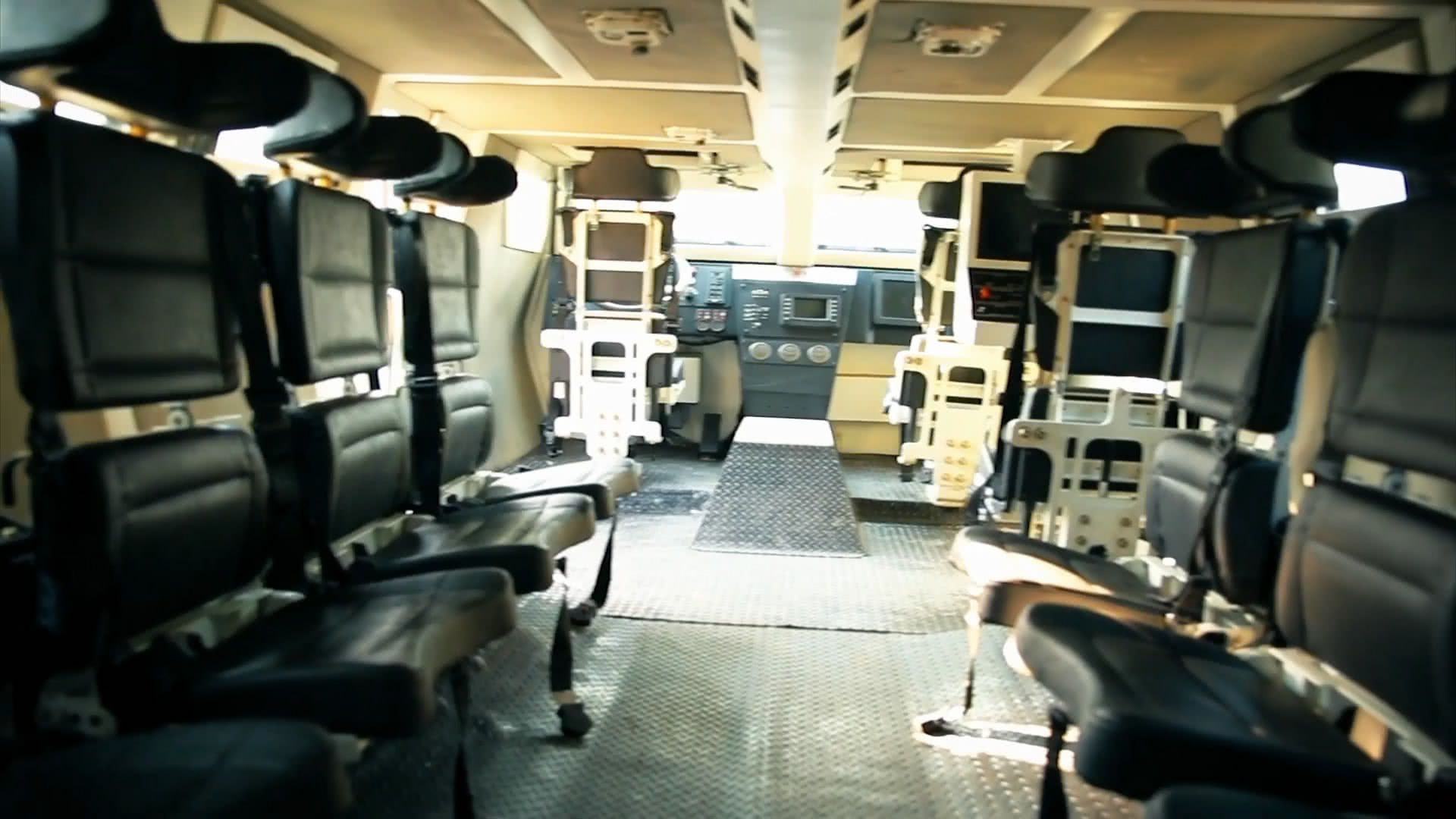 可保护士兵的生命,巴基斯坦推出一防雷装甲运兵车,外形如猛兽般