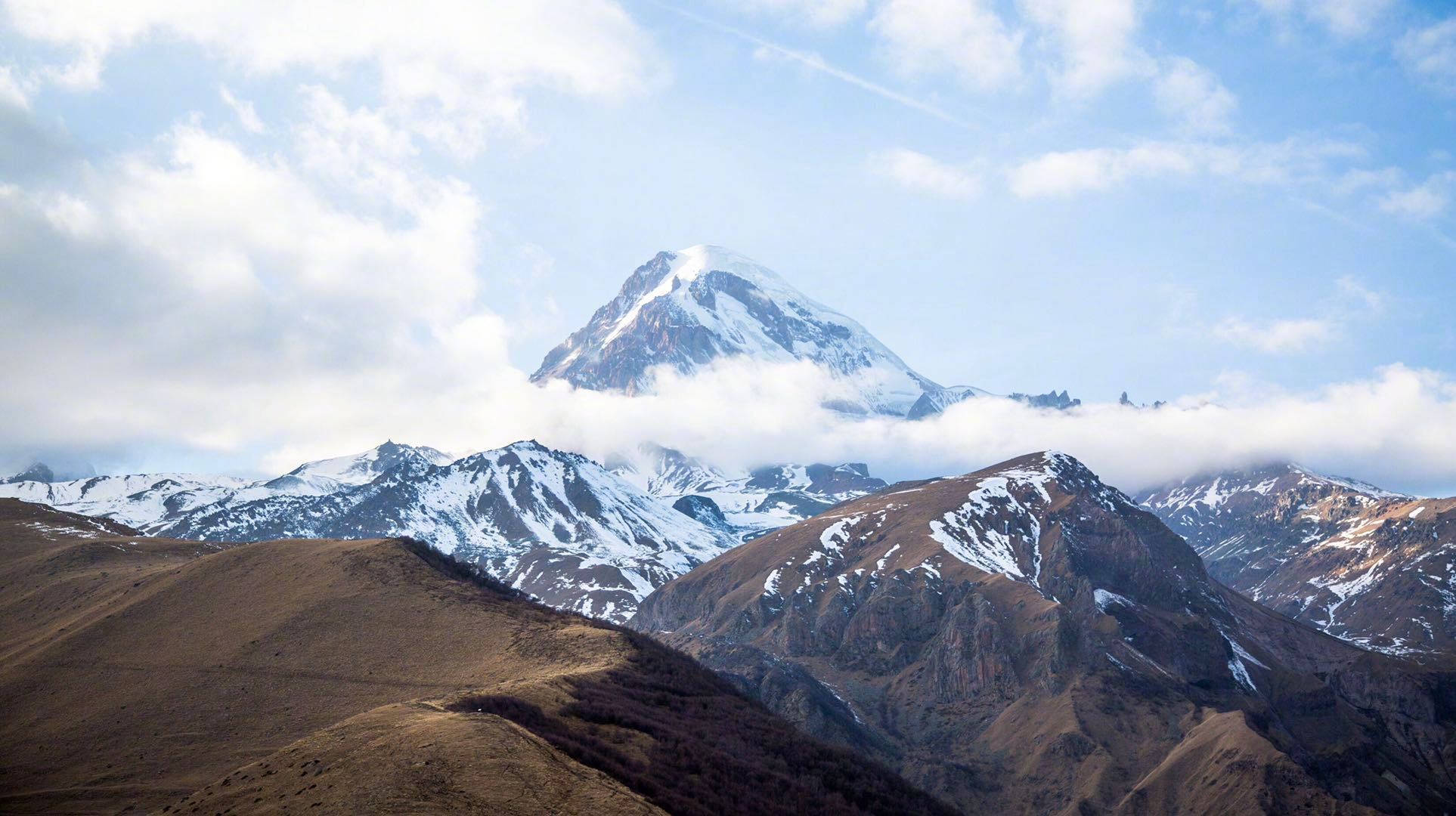 卡兹别克山丨格鲁吉亚的第三大高山,高加索的第七大高山