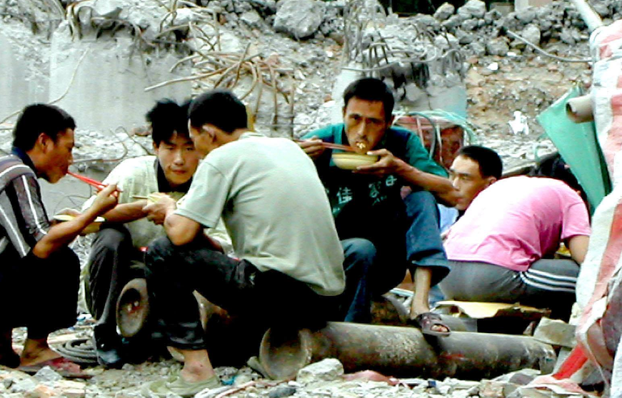 比如说北京上海或者是广东,不知道在以前去广东打工的农村人往往都是