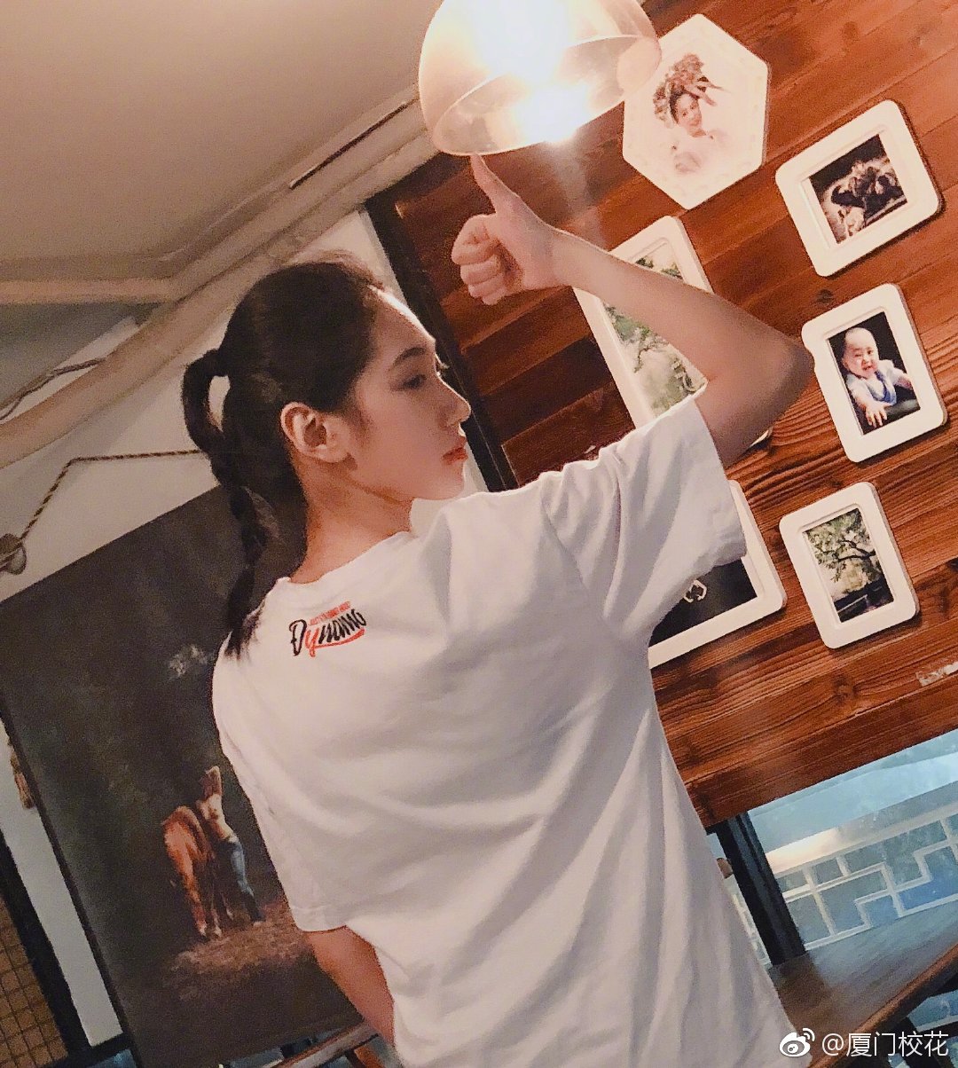 她叫陈小林,毕业于厦门工商旅游学校,身高169