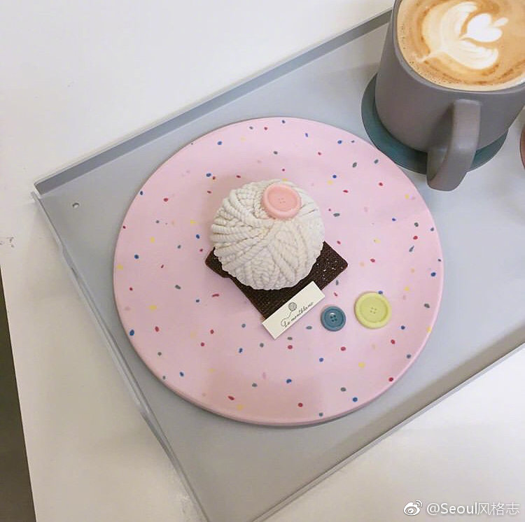 lemontblanc首尔一家以毛线为主题的咖啡店毛线蛋糕非常有特色