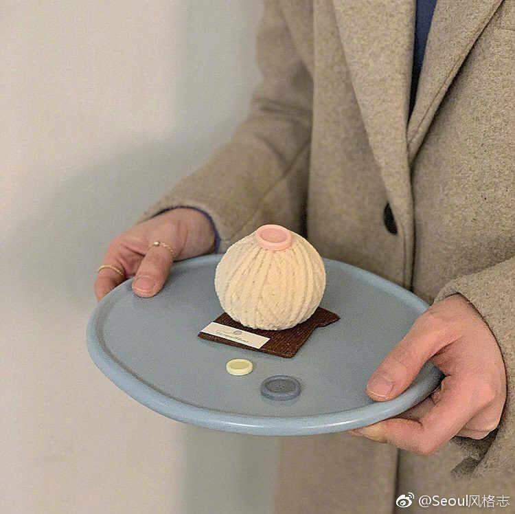 lemontblanc首尔一家以毛线为主题的咖啡店毛线蛋糕非常有特色