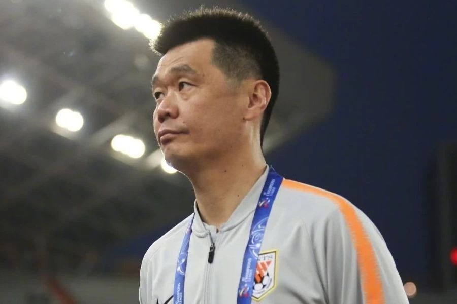 倒李派很嚣张看看李肖鹏教练全球排名再看看他的工资吧