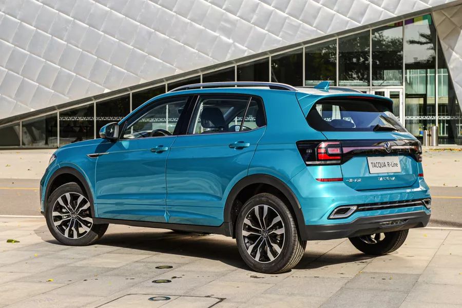 11.49万起，一汽-大众首款小型SUV探影上市，7款车怎么更值？