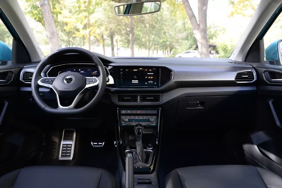 11.49万起，一汽-大众首款小型SUV探影上市，7款车怎么更值？