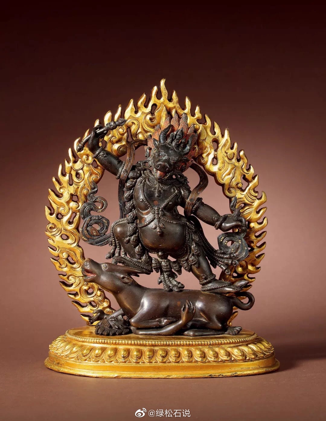 17世纪 阎魔红铜、铜鎏金 扎什伦布寺风格此尊阎魔天主尊部分以红|扎什伦布寺|莲座|红铜_新浪新闻