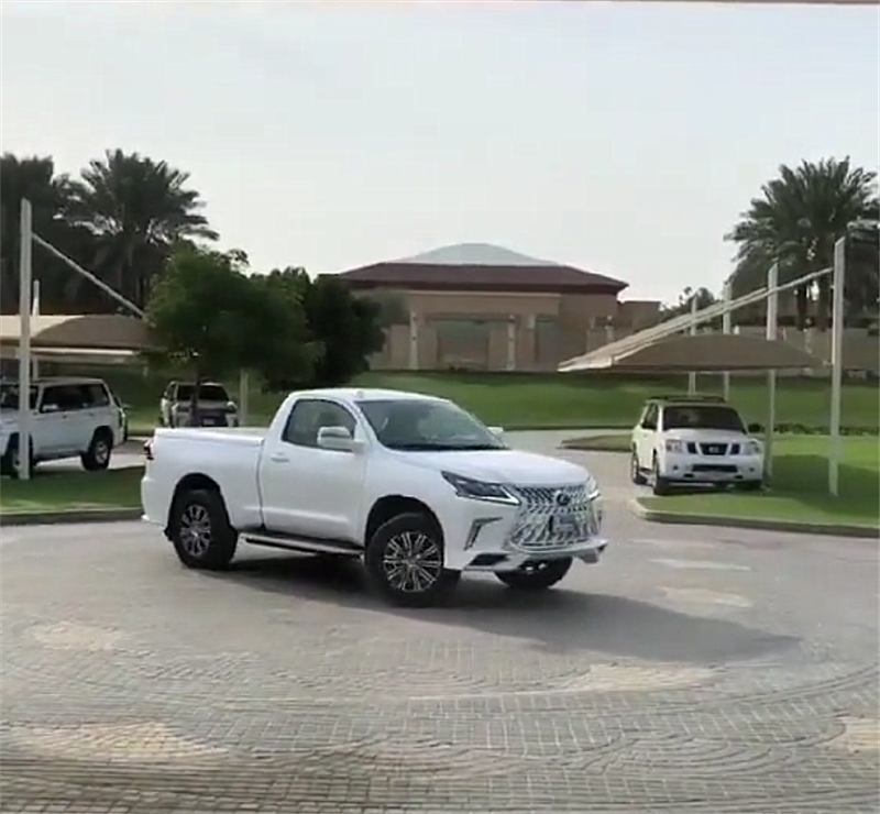 首辆"雷克萨斯版"皮卡,预售51万,车头设计比福特猛禽还帅!