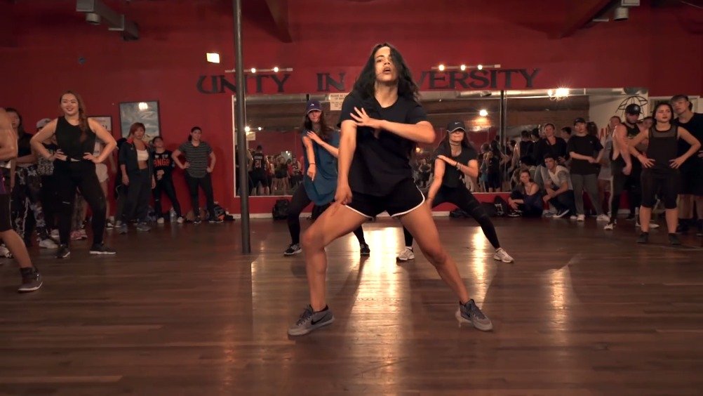 红房子舞室编舞作品,翻跳A妹的《God Is A Wo