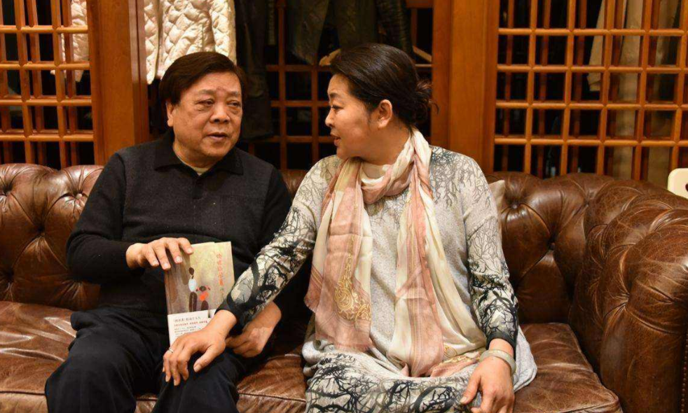 赵忠祥和倪萍:让人感动的"闺蜜情",既可肆意diss又能相互维护