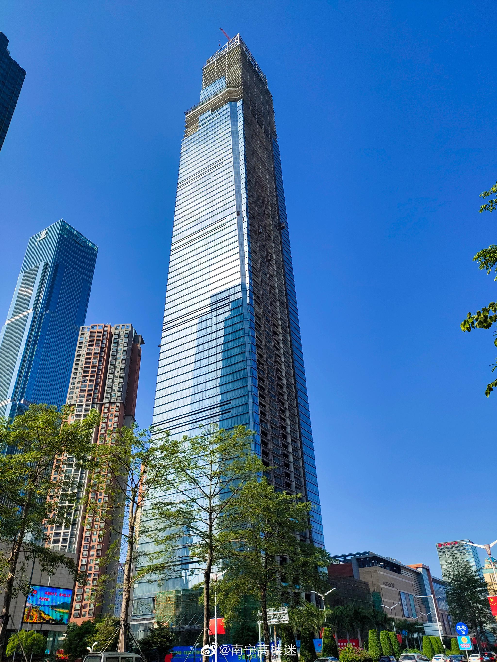 南宁在建第一高楼最新建设进展,相比上次又多上了"几块"幕墙