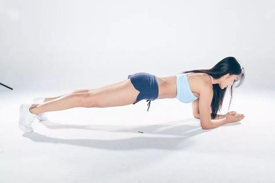 姜黎明喜欢用拳击运动塑身