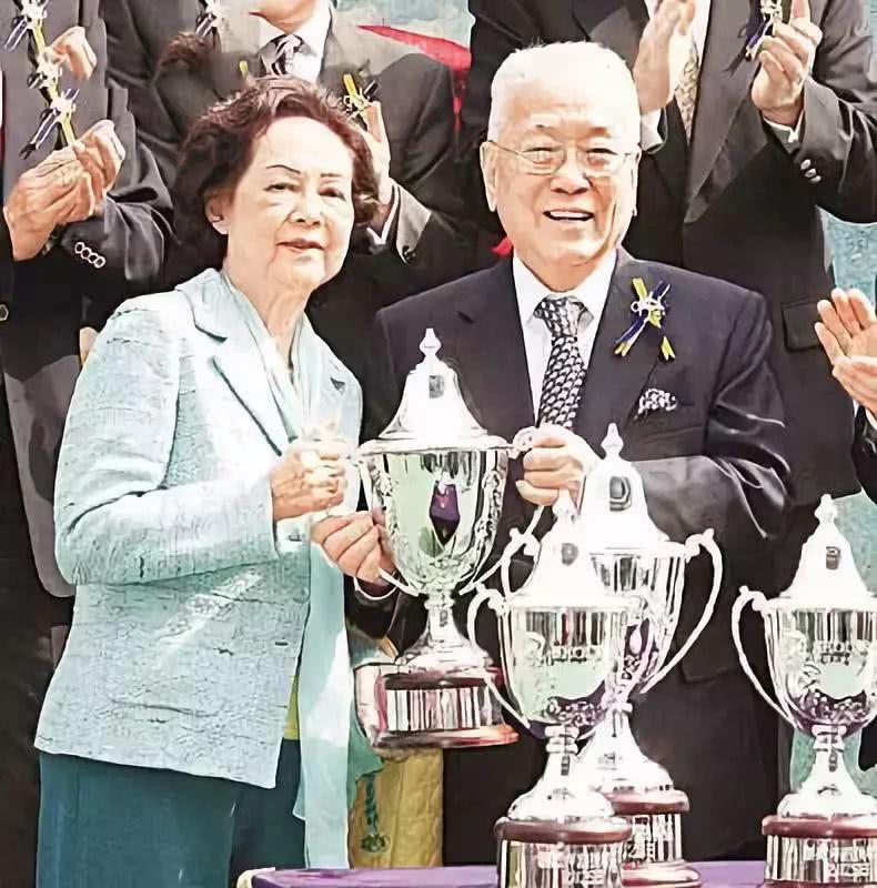 李嘉欣公公去世留400多亿遗产,老公许晋亨或将全部继承|许世勋|李嘉欣