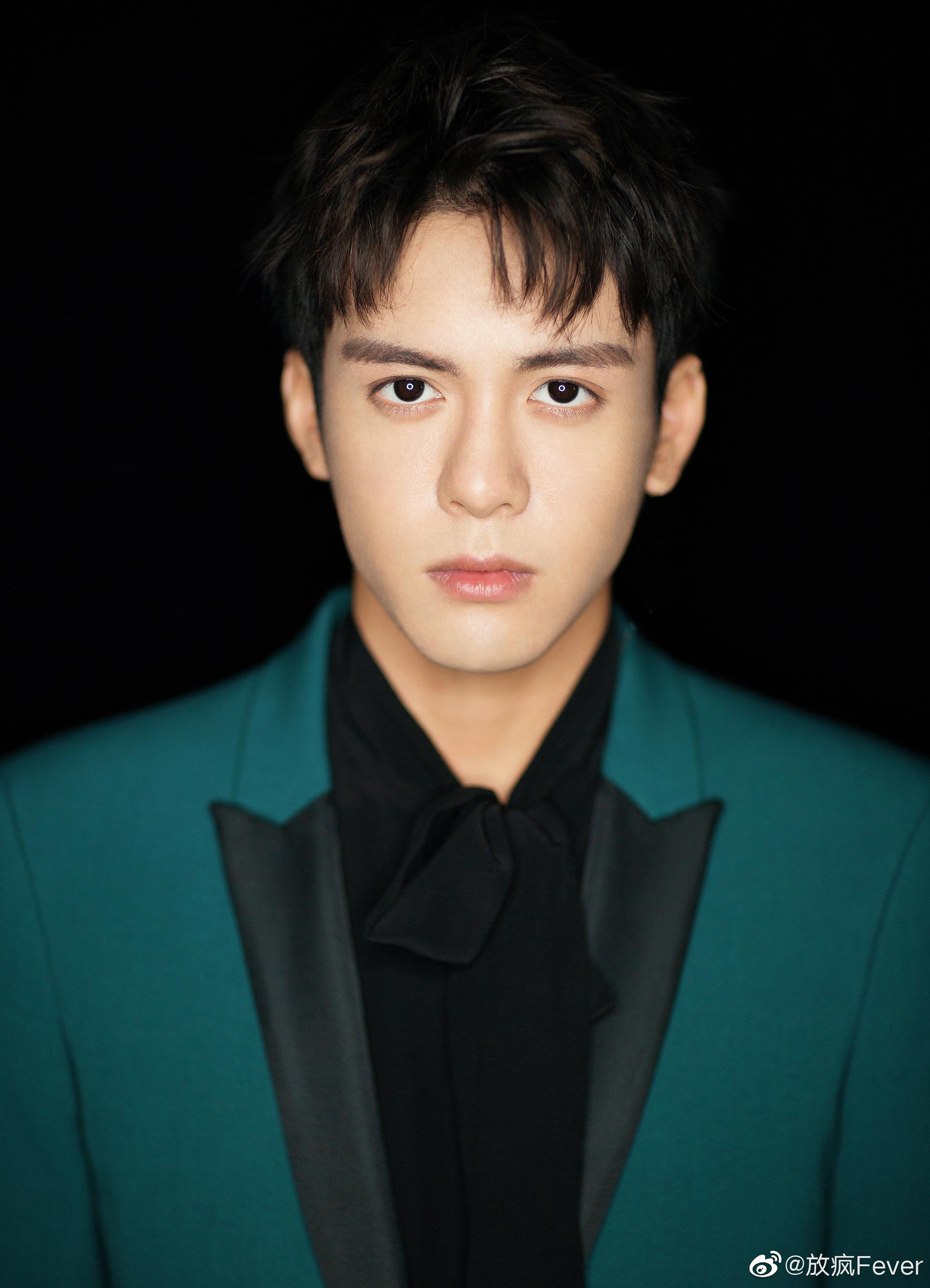 恭喜@曾舜晞joseph 继解锁潘婷,美宝莲纽约,巴黎欧莱雅男士,肌美精