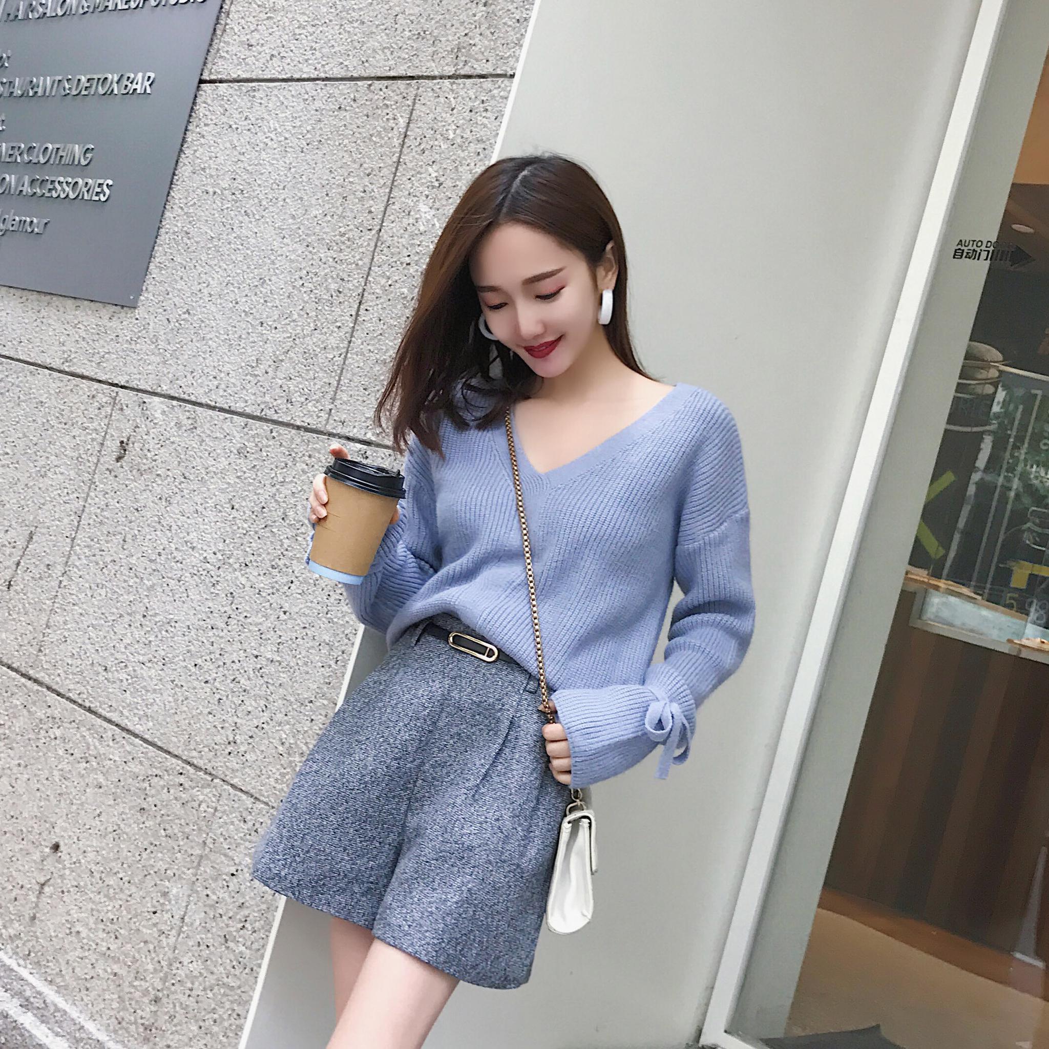 清新浪漫的秋款针织衫穿搭,很显淑女范哦!