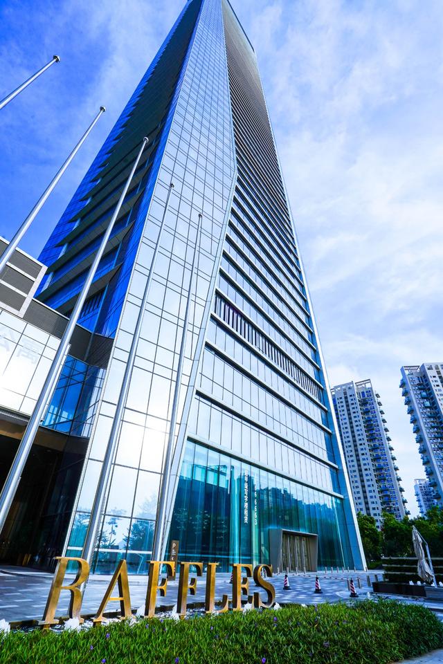 深圳鹏瑞莱佛士酒店深圳湾1号至高塔上的云端奢华一生必住