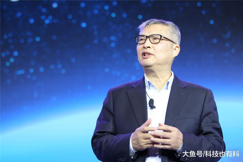 中国制造最强音:国产柔性屏助力华为MateX惊