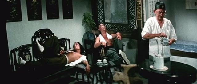 1980年，成龙生命中最关键的转折点，自此后，他平步青云直至巨星