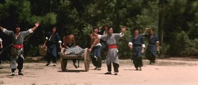 1980年，成龙生命中最关键的转折点，自此后，他平步青云直至巨星