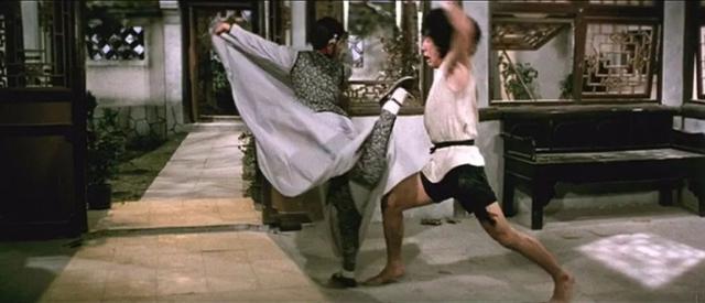 1980年，成龙生命中最关键的转折点，自此后，他平步青云直至巨星