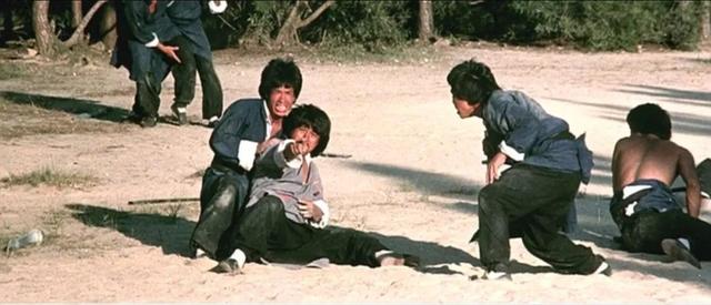 1980年，成龙生命中最关键的转折点，自此后，他平步青云直至巨星