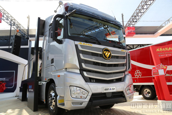 戴姆勒荣获"最佳口碑重卡品牌",欧曼esta荣获年度重卡大奖