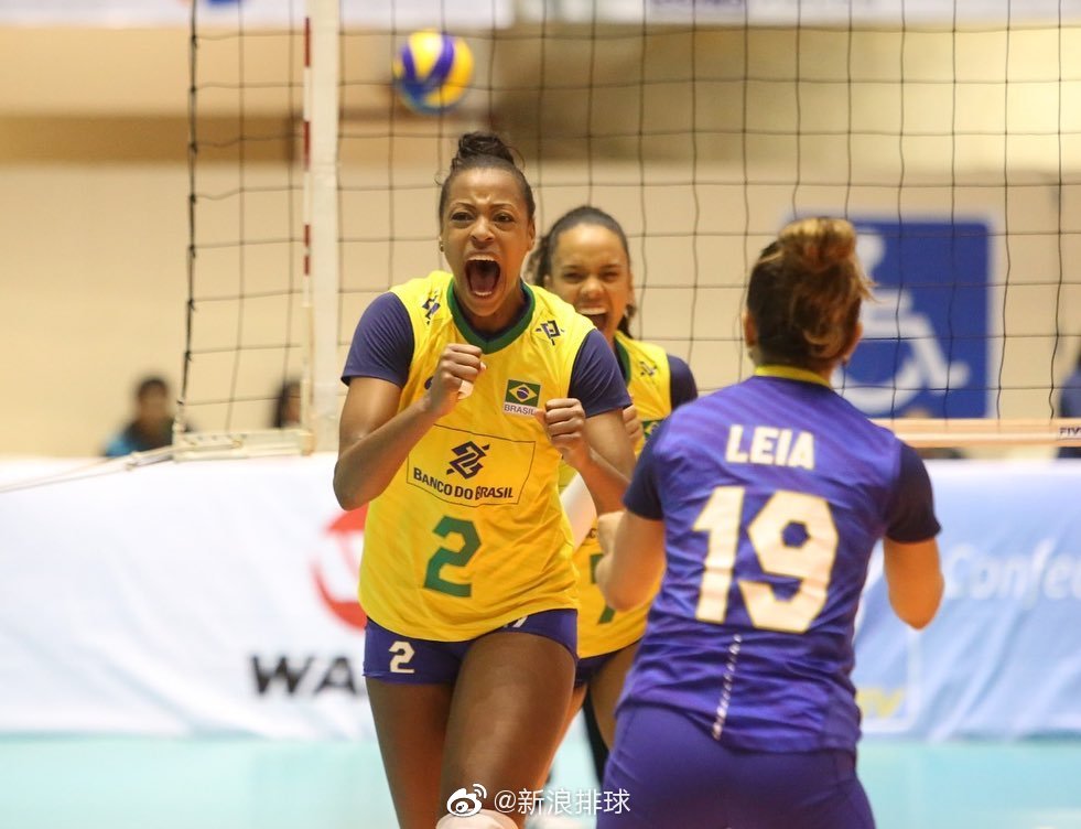 2019年南美锦标赛巴西女排3-0哥伦比亚第21度夺魁,三局比分为25/22