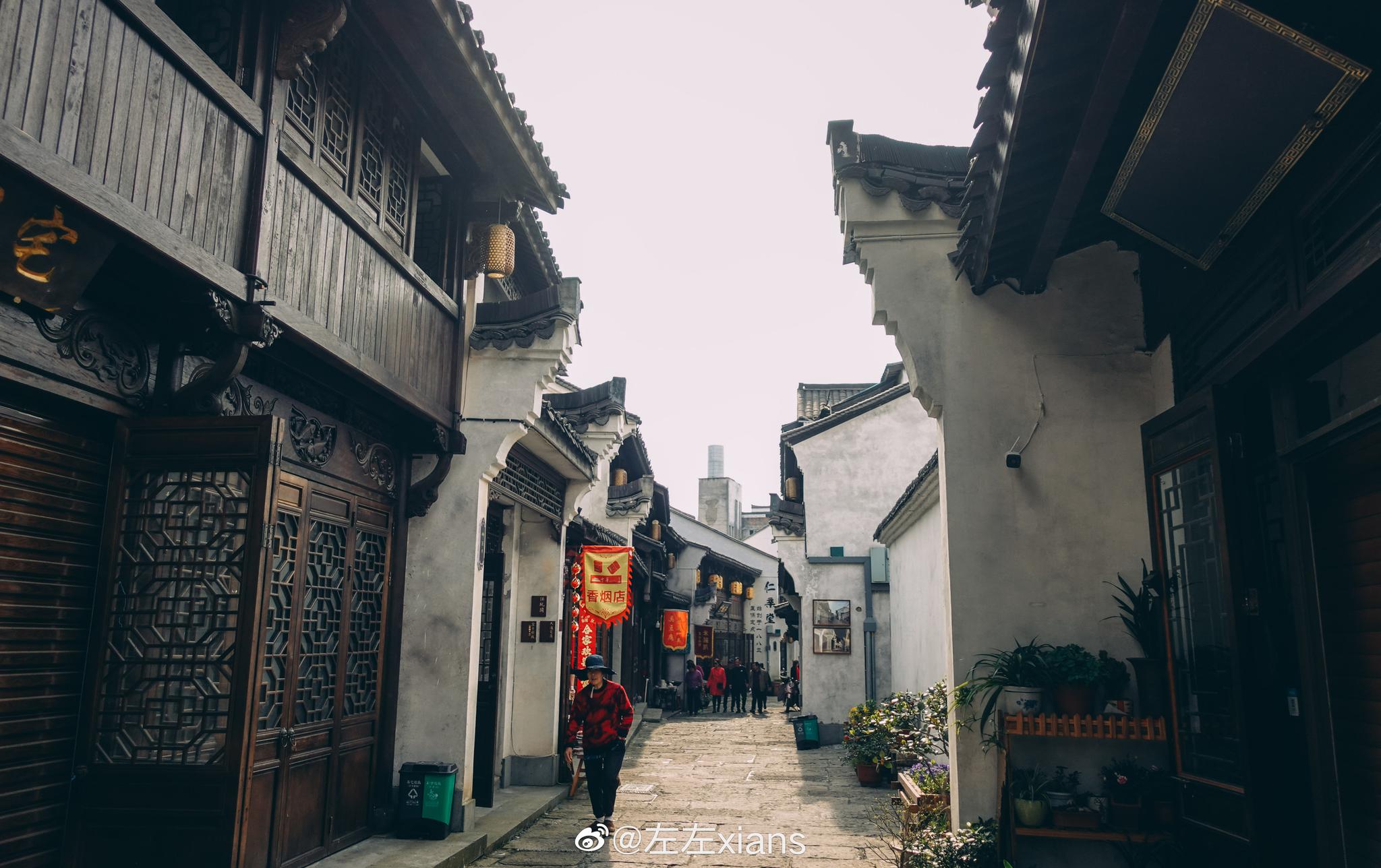 草塔老街,始建于南宋,元朝没落,明统一后,又因地理原因