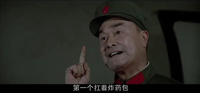 谢晋，中国导演金子塔尖的男人，不费枪炮，却拍出中国最牛战争片