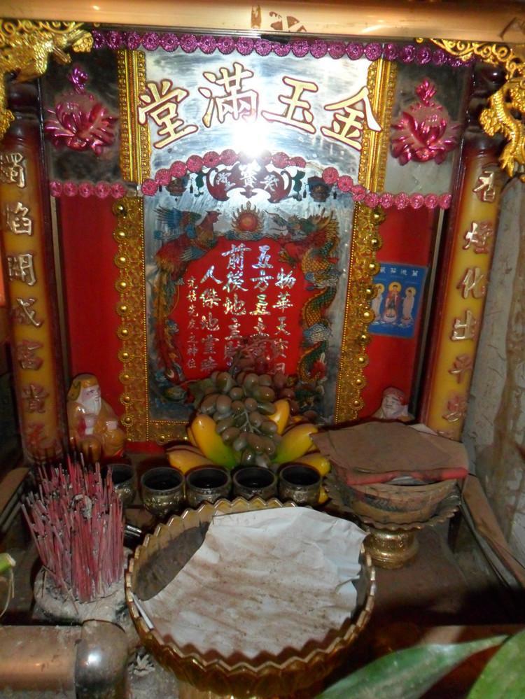 先姑先友之神位柬埔寨华人,越南人在柬埔寨甚多,以上这两个族群信奉