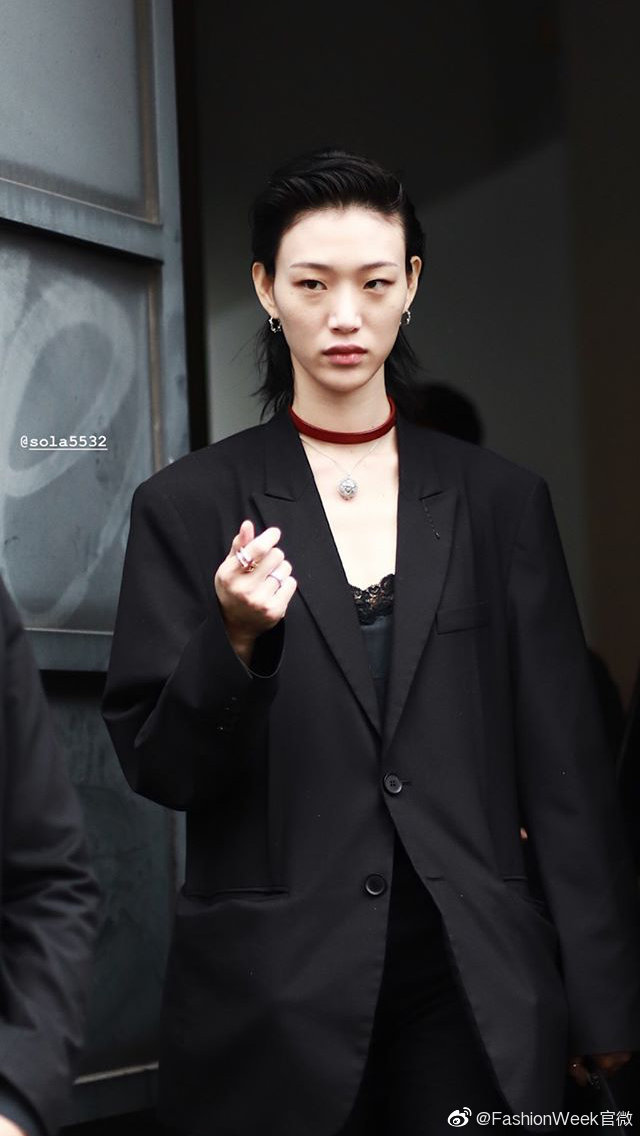 street style | sora choi崔素拉在时装周街拍