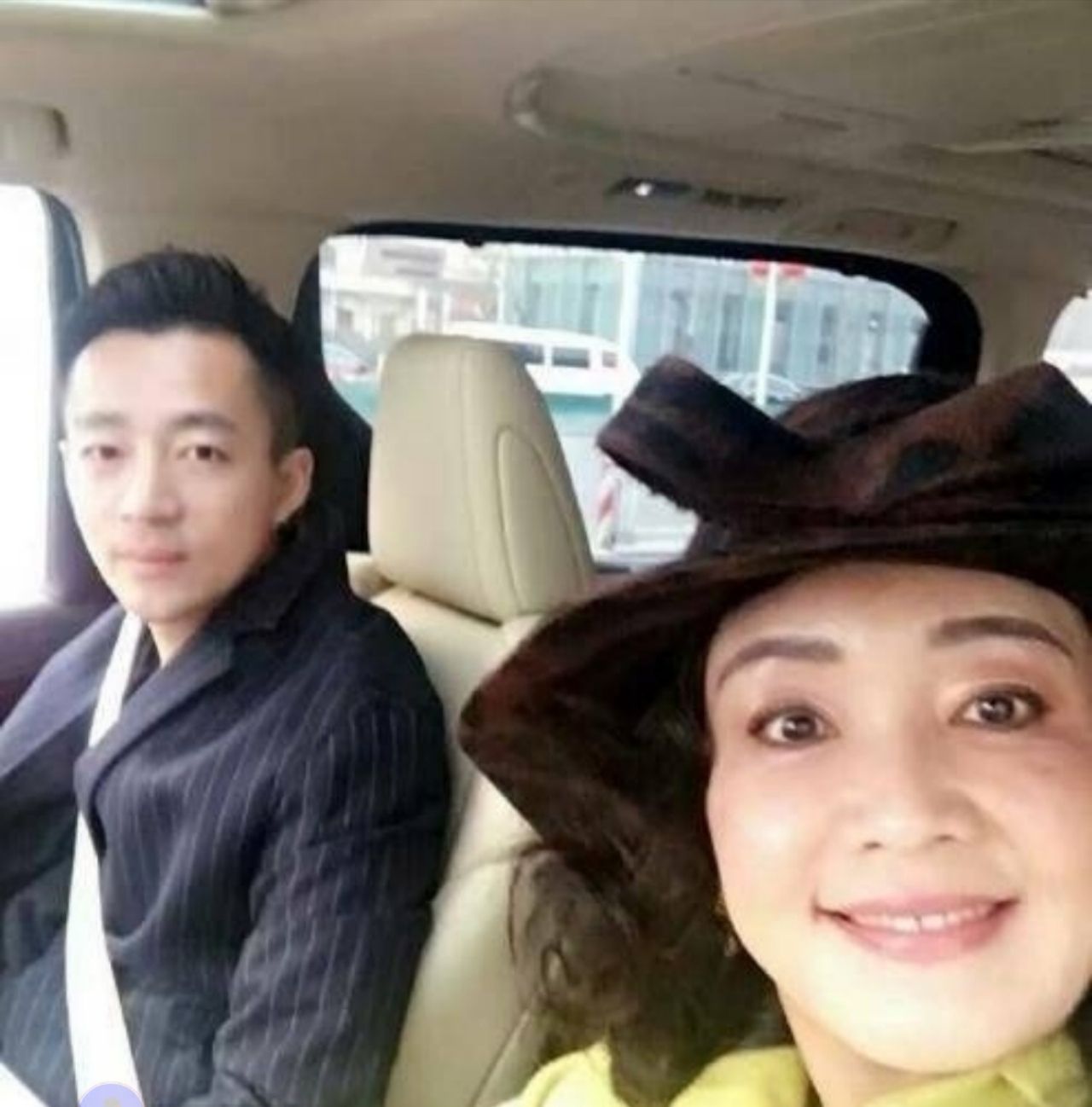 被曝将坐牢一年的张兰淡定发朋友圈,儿子汪小菲站出来发声!