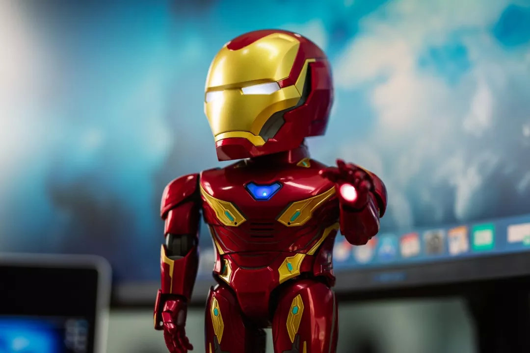"小钢铁侠"横空出世,燃哭亿万粉丝