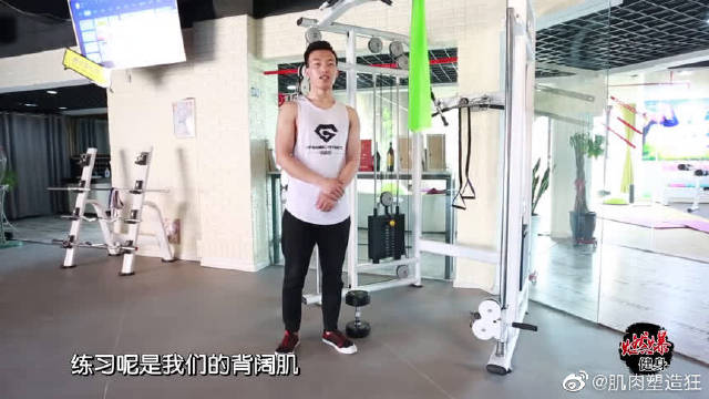 手臂粗壮肩背部脂肪太多就练这组弹力绳下拉吧 有效减少堆积脂肪 手臂粗壮肩背部脂肪太多就练这组弹力绳下拉吧 有效减少堆积脂肪