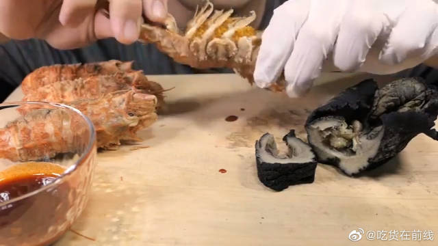 海蛞蝓和俄罗斯熊虾 一定要大口大口蘸酱吃才过瘾