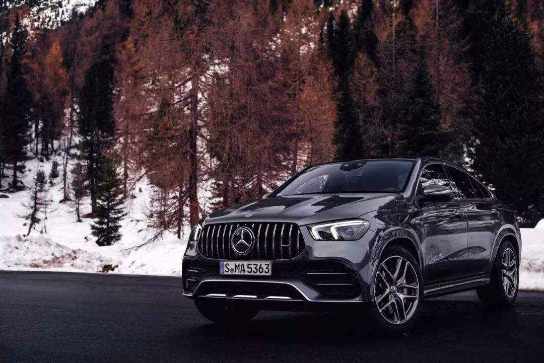 海外试驾丨冰与火之歌，奥地利首试全新梅赛德斯-AMG GLE 53 Coupe