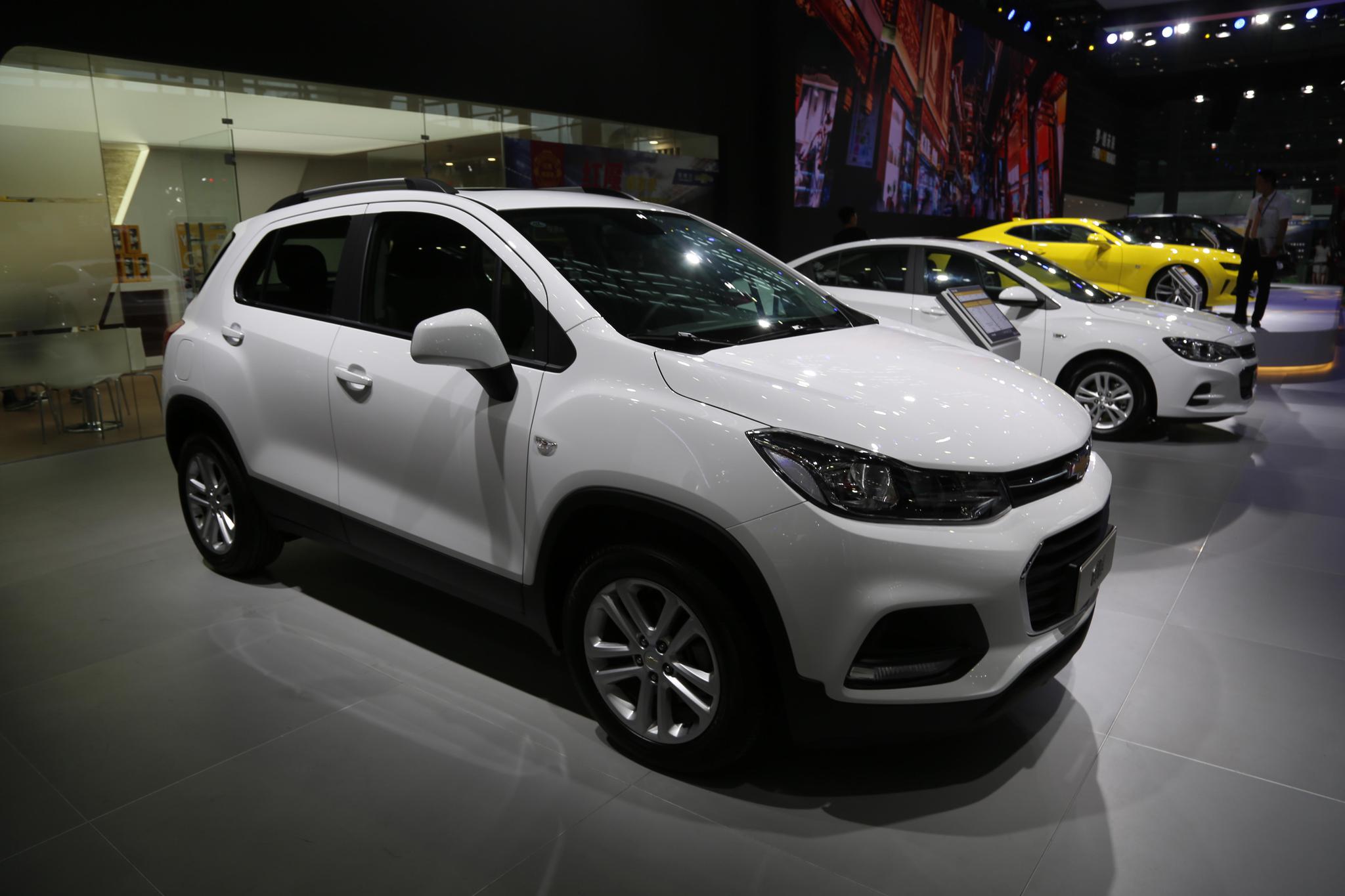 雪佛兰创酷10万级别美式城市精悍suv深港澳车展实拍