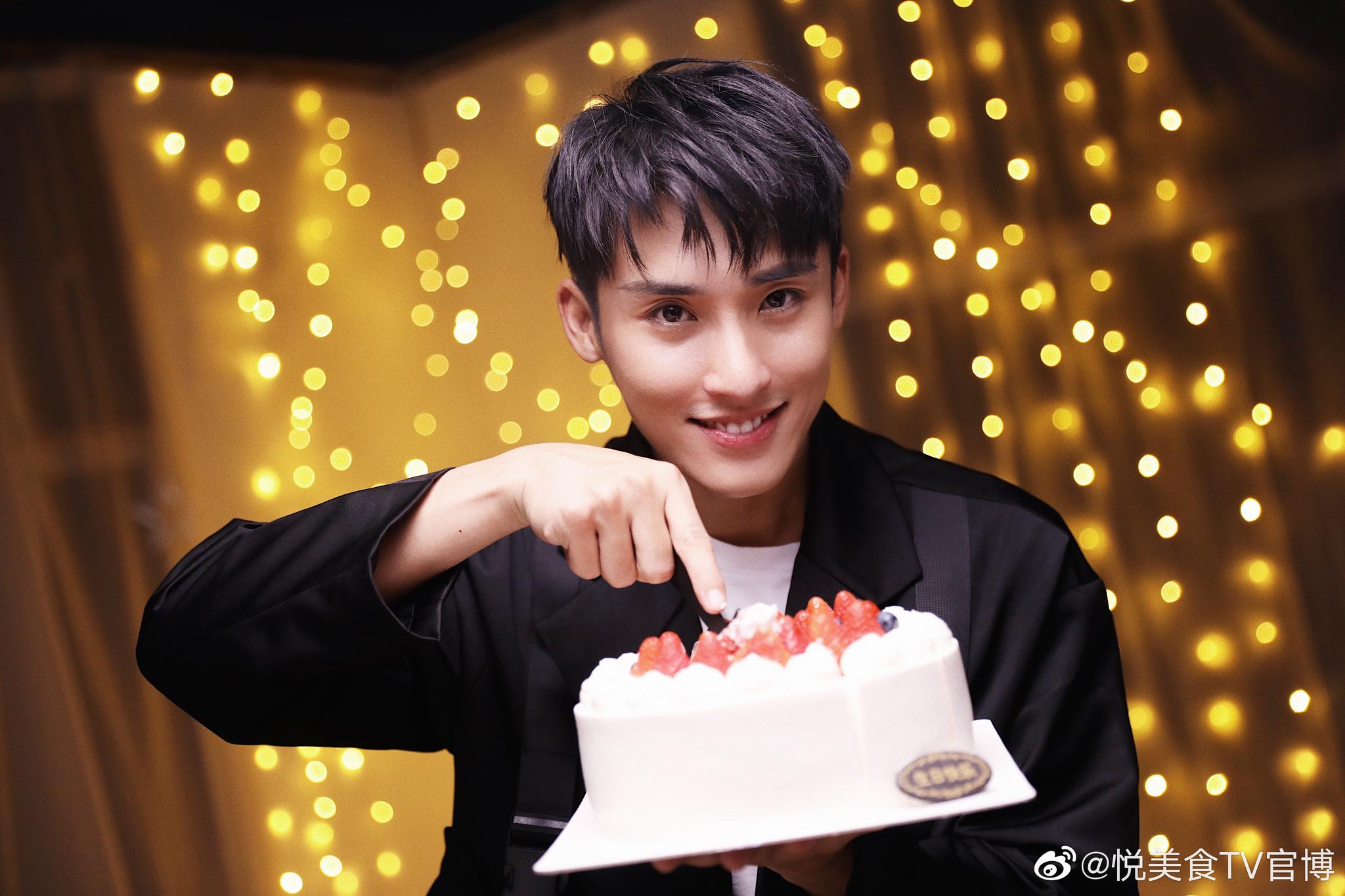 因三生三世十里桃花中令羽的演绎而被人熟知