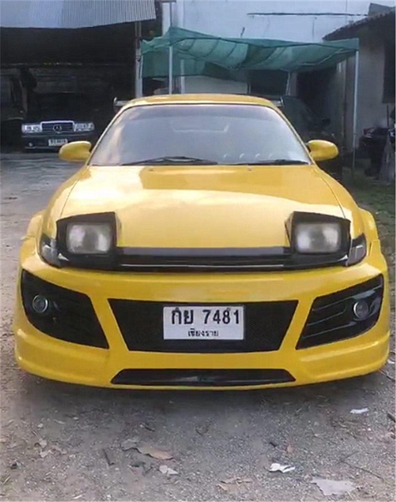 据悉,该款丰田是一辆丰田士力架跑车,也被称为"日系野马",型号为gt4