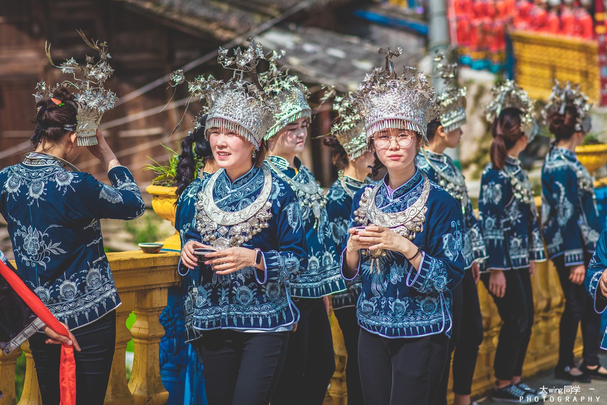 走进三都县鱼鳅寨,这是一个苗族和水族人民居住的地方,民风淳朴|鱼鳅|三都县|水族_新浪新闻