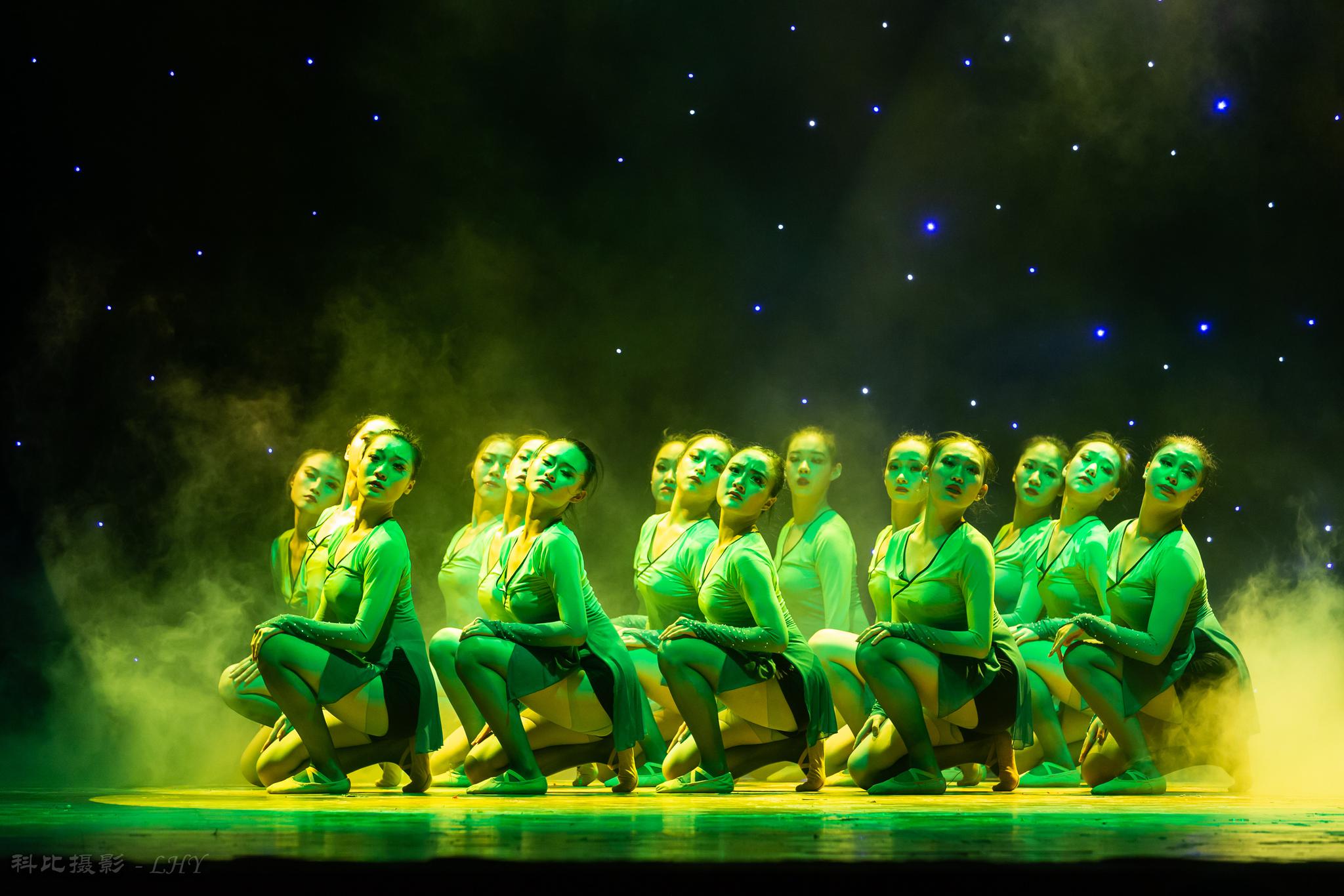 福建师大音乐学院2017级舞蹈专业艺术实践专场演出剧照